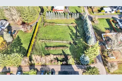 601 S Park St, Carlton, OR 97111 - Photo 6