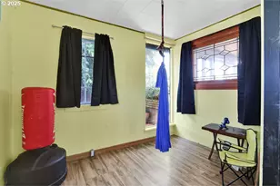 1132 Ash Ave, Cottage Grove, OR 97424 - Photo 24