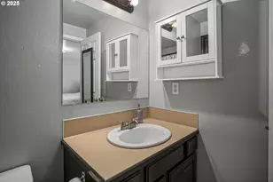 304 NW 5th St, Sublimity, OR 97385 - Photo 22