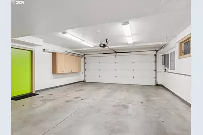 9027 NE Cliff St, Portland, OR 97220 - Photo 40