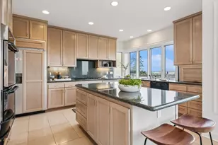 9027 NE Cliff St, Portland, OR 97220 - Photo 14