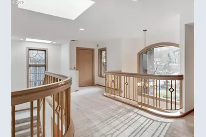 9027 NE Cliff St, Portland, OR 97220 - Photo 26