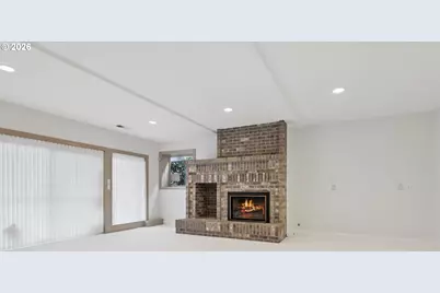 9027 NE Cliff St, Portland, OR 97220 - Photo 36
