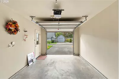 2011 N Redwood St, Canby, OR 97013 - Photo 28