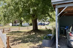 1050 W Central Ave, Sutherlin, OR 97479 - Photo 12