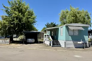 1050 W Central Ave, Sutherlin, OR 97479 - Photo 4