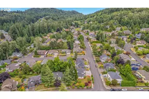 520 SE 15th St, Gresham, OR 97080 - Photo 6