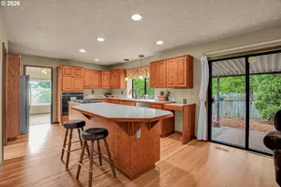 520 SE 15th St, Gresham, OR 97080 - Photo 24