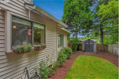 520 SE 15th St, Gresham, OR 97080 - Photo 10