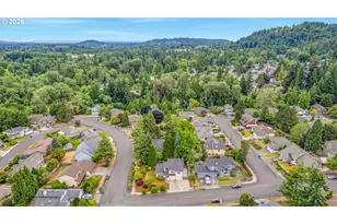 520 SE 15th St, Gresham, OR 97080 - Photo 4