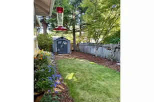 520 SE 15th St, Gresham, OR 97080 - Photo 10