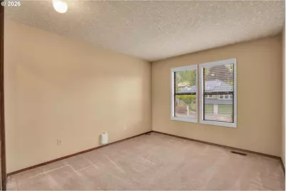 520 SE 15th St, Gresham, OR 97080 - Photo 42