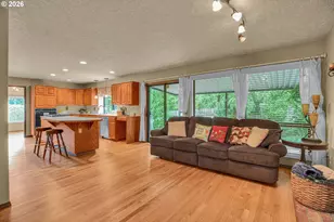 520 SE 15th St, Gresham, OR 97080 - Photo 30