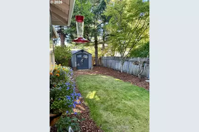 520 SE 15th St, Gresham, OR 97080 - Photo 12