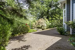 110 SW 61 St, Newport, OR 97366 - Photo 12