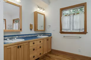 110 SW 61 St, Newport, OR 97366 - Photo 40