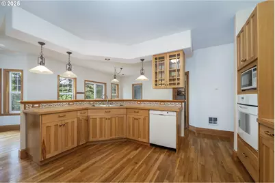 110 SW 61st St, Newport, OR 97366 - Photo 22