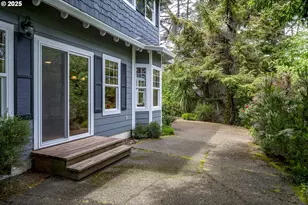 110 SW 61 St, Newport, OR 97366 - Photo 10