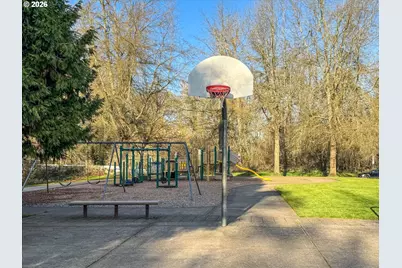 1384 David Ave, Eugene, OR 97404 - Photo 22