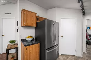 1384 David Ave, Eugene, OR 97404 - Photo 8