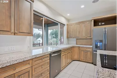 229 Sunset Dr, Longview, WA 98632 - Photo 10