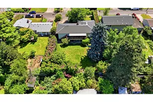 6841 SE Cavalier St, Milwaukie, OR 97267 - Photo 42
