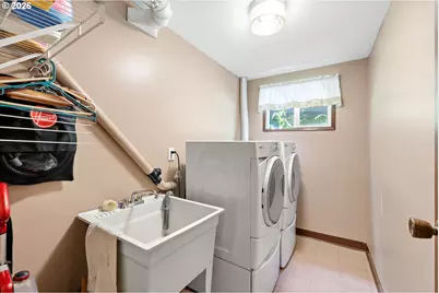 6841 SE Cavalier St, Milwaukie, OR 97267 - Photo 30