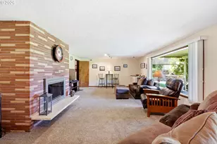 6841 SE Cavalier St, Milwaukie, OR 97267 - Photo 28