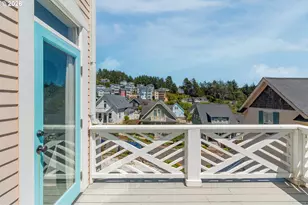2601 SW Anemone Ave, Lincoln City, OR 97367 - Photo 32
