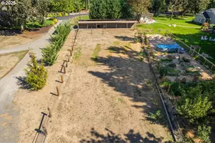 9989 NE Trillium Ln, Newberg, OR 97132 - Photo 46