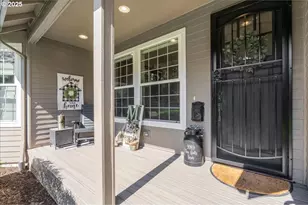 9989 NE Trillium Ln, Newberg, OR 97132 - Photo 4