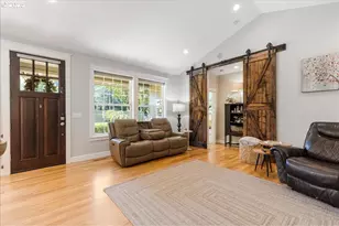 9989 NE Trillium Ln, Newberg, OR 97132 - Photo 6