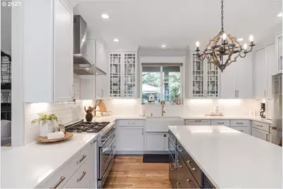 9989 NE Trillium Ln, Newberg, OR 97132 - Photo 10