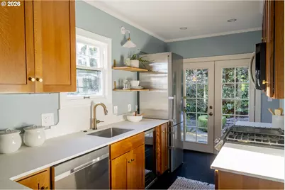 2621 N Sumner St, Portland, OR 97217 - Photo 10