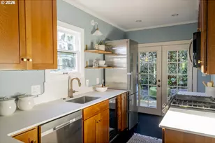 2621 N Sumner St, Portland, OR 97217 - Photo 10