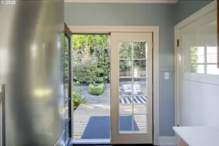 2621 N Sumner St, Portland, OR 97217 - Photo 12