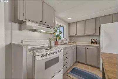 1709 NE 78th St #101, Vancouver, WA 98665 - Photo 6