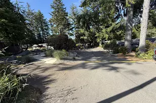 585 Village Pines Ave, Coos Bay, OR 97420 - Photo 20