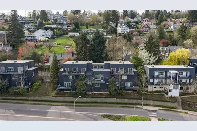7442 S Virginia Ave #B, Portland, OR 97219 - Photo 1