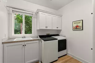 1133 Skylark Ln, Eugene, OR 97401 - Photo 12