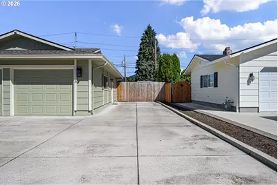 2184 Loch Dr, Springfield, OR 97477 - Photo 4