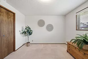 2184 Loch Dr, Springfield, OR 97477 - Photo 42