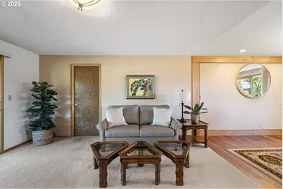 2184 Loch Dr, Springfield, OR 97477 - Photo 26