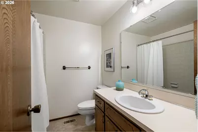 2184 Loch Dr, Springfield, OR 97477 - Photo 34