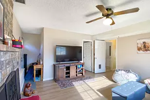 3877 NE 3rd St, Gresham, OR 97030 - Photo 24