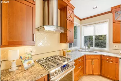 17628 NW Gilbert Ln, Portland, OR 97229 - Photo 12