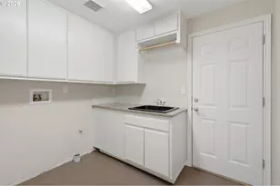17628 NW Gilbert Ln, Portland, OR 97229 - Photo 38