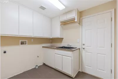 17628 NW Gilbert Ln, Portland, OR 97229 - Photo 18