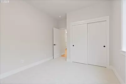 14198 SE Iseli Ln, Clackamas, OR 97015 - Photo 8