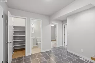 13705 NE Beech St, Portland, OR 97230 - Photo 8